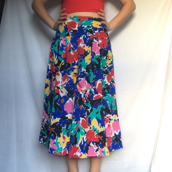 Floral Vintage Skirt - Picture 6 of 7